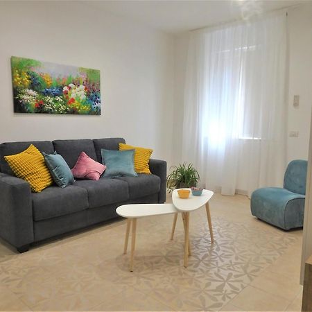 A Casa Di Pako Apartment ซาแลร์โน ภายนอก รูปภาพ