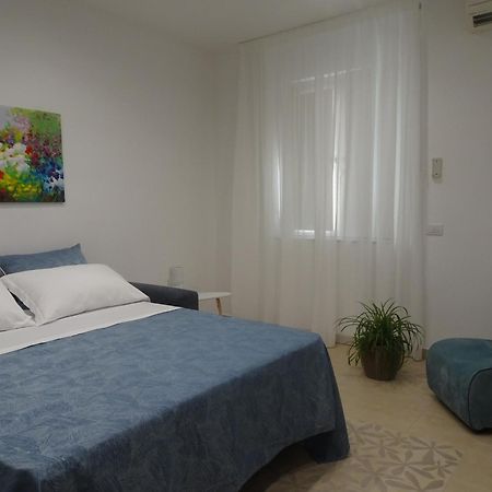 A Casa Di Pako Apartment ซาแลร์โน ภายนอก รูปภาพ
