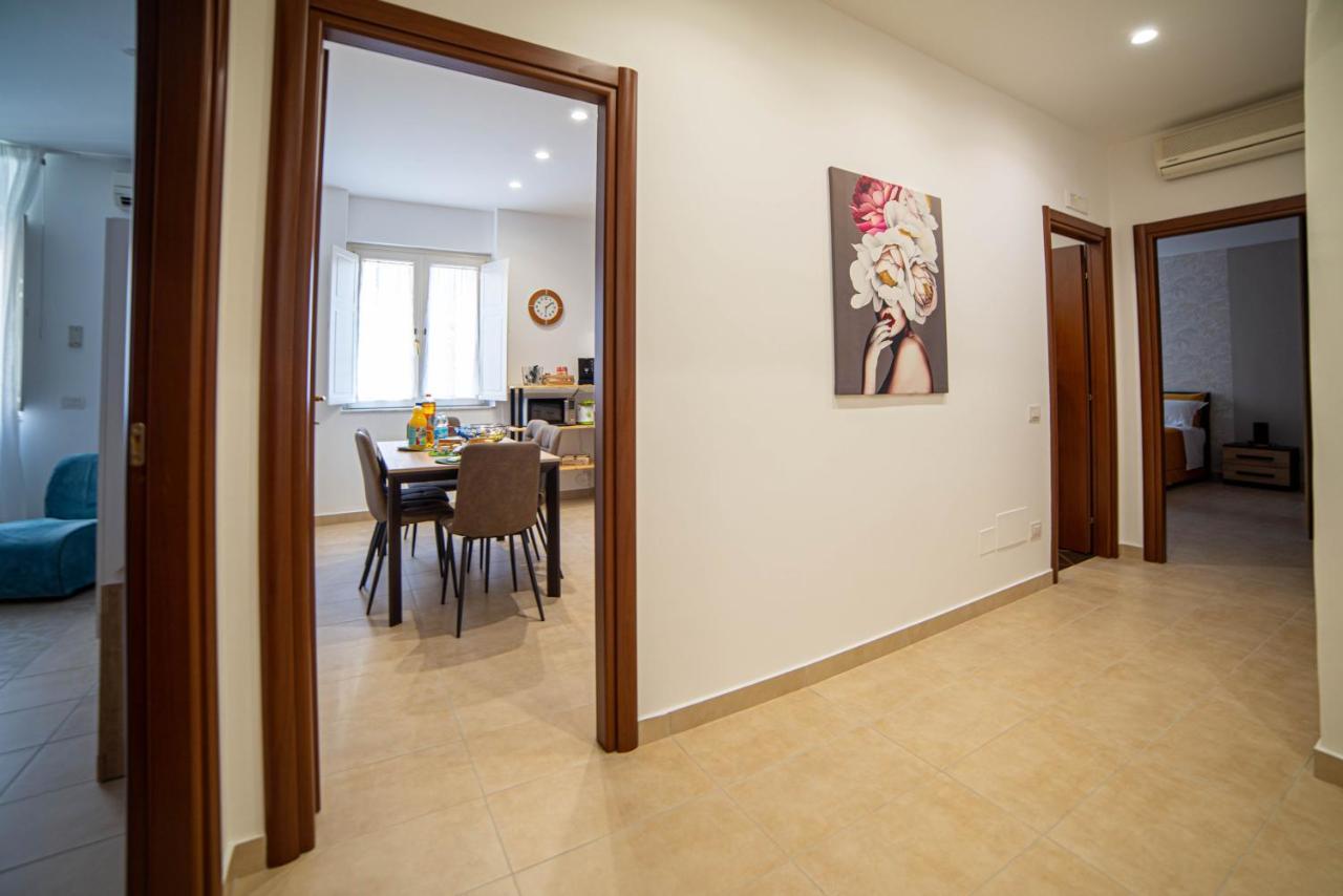 A Casa Di Pako Apartment ซาแลร์โน ภายนอก รูปภาพ