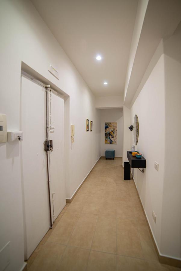 A Casa Di Pako Apartment ซาแลร์โน ภายนอก รูปภาพ
