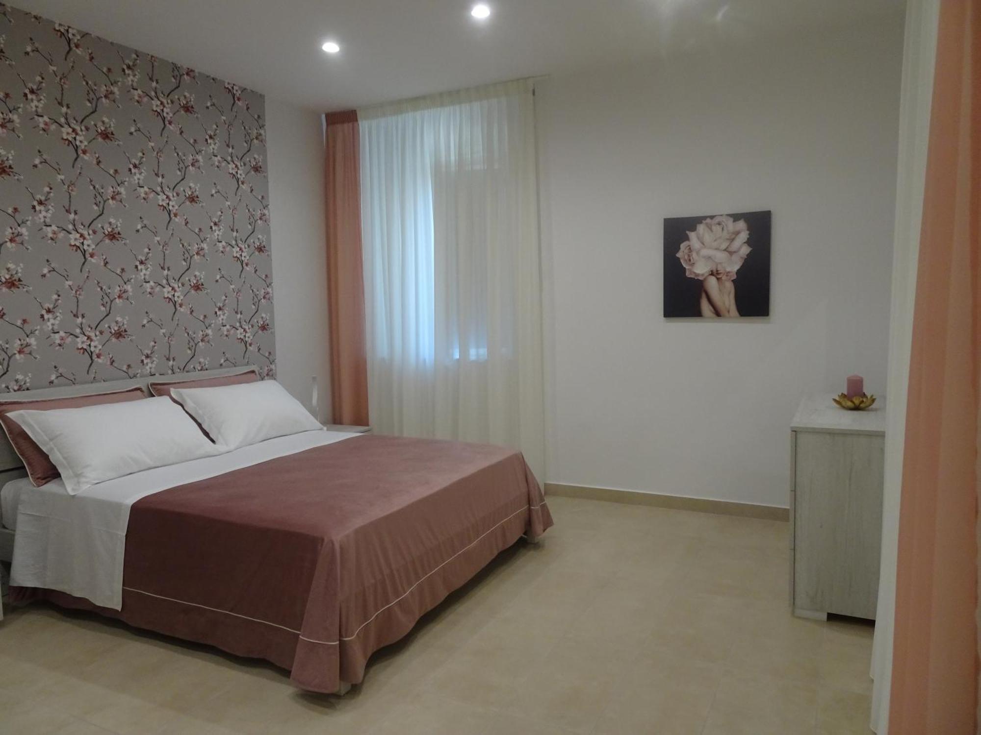 A Casa Di Pako Apartment ซาแลร์โน ภายนอก รูปภาพ