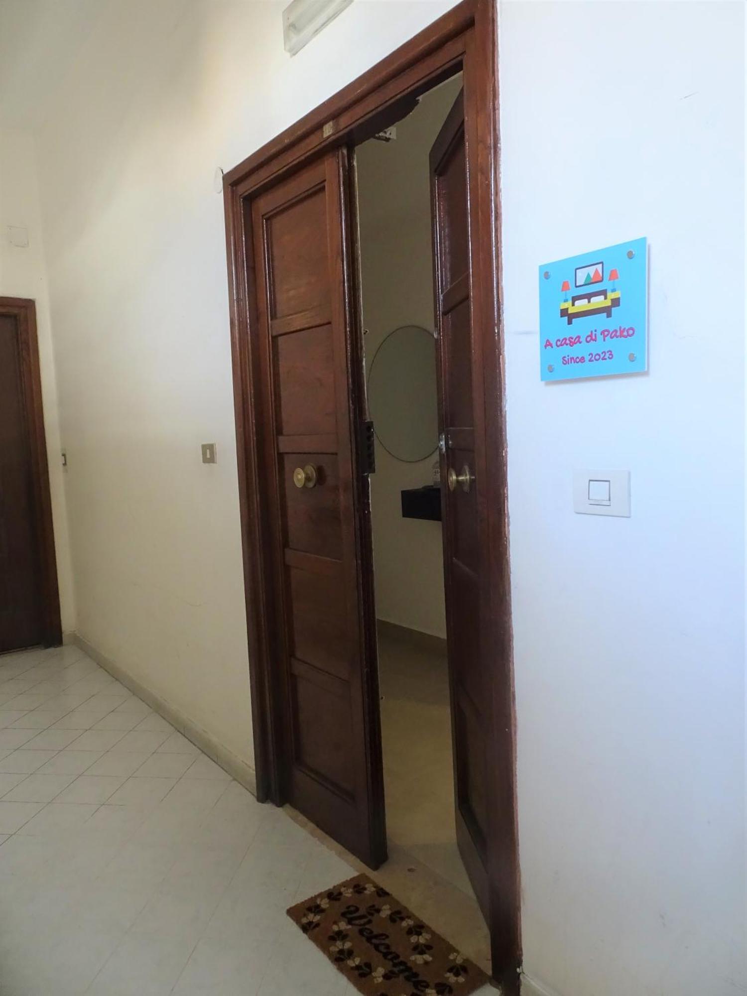 A Casa Di Pako Apartment ซาแลร์โน ภายนอก รูปภาพ