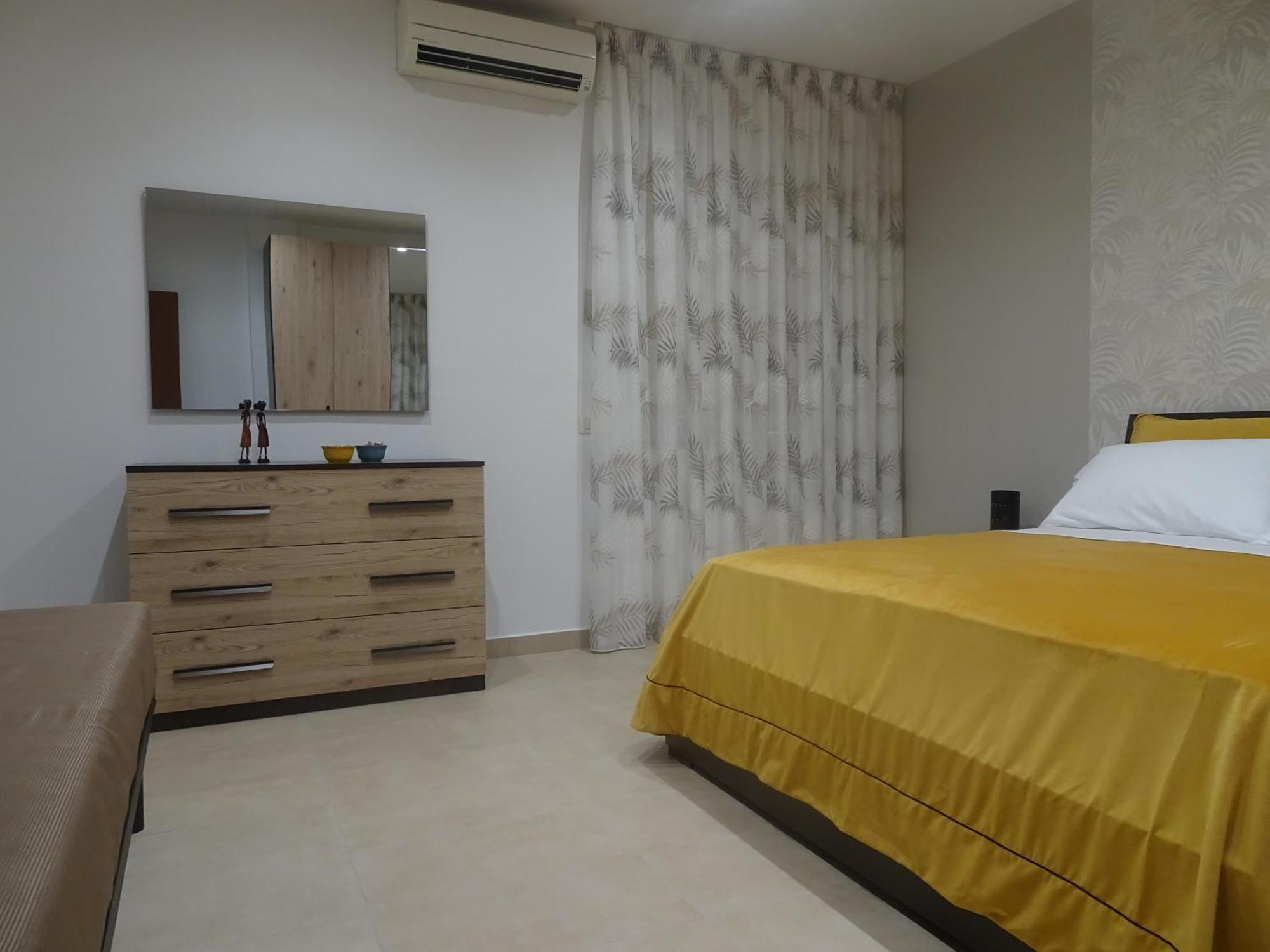 A Casa Di Pako Apartment ซาแลร์โน ภายนอก รูปภาพ