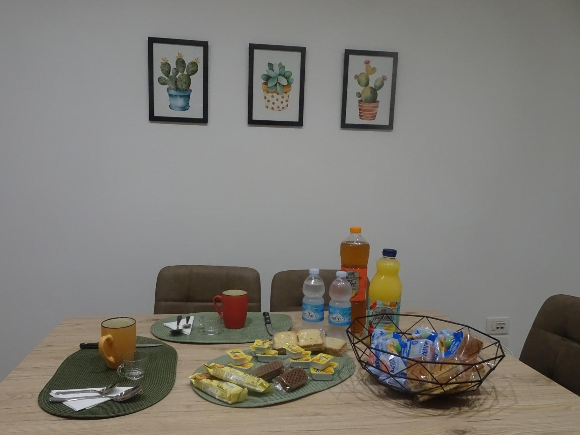 A Casa Di Pako Apartment ซาแลร์โน ภายนอก รูปภาพ